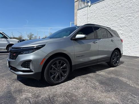 Used 2024 Chevrolet Equinox RS w/ RS Leather Package AWD/4WD image 3
