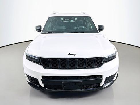 Used 2022 Jeep Grand Cherokee L Laredo image 2