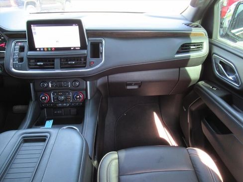 Used 2021 Chevrolet Tahoe Premier w/ Premium Package image 15