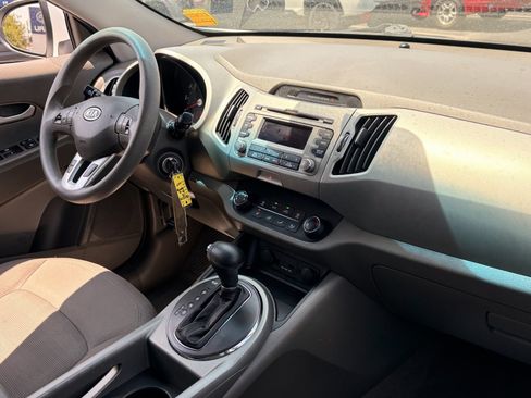 Used 2012 Kia Sportage LX w/ Convenience Pkg FWD image 11