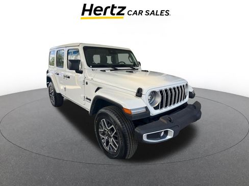 Used 2025 Jeep Wrangler Sahara image 1