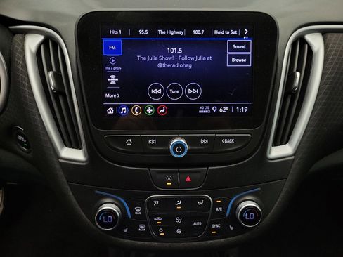 Used 2023 Chevrolet Malibu LT image 25