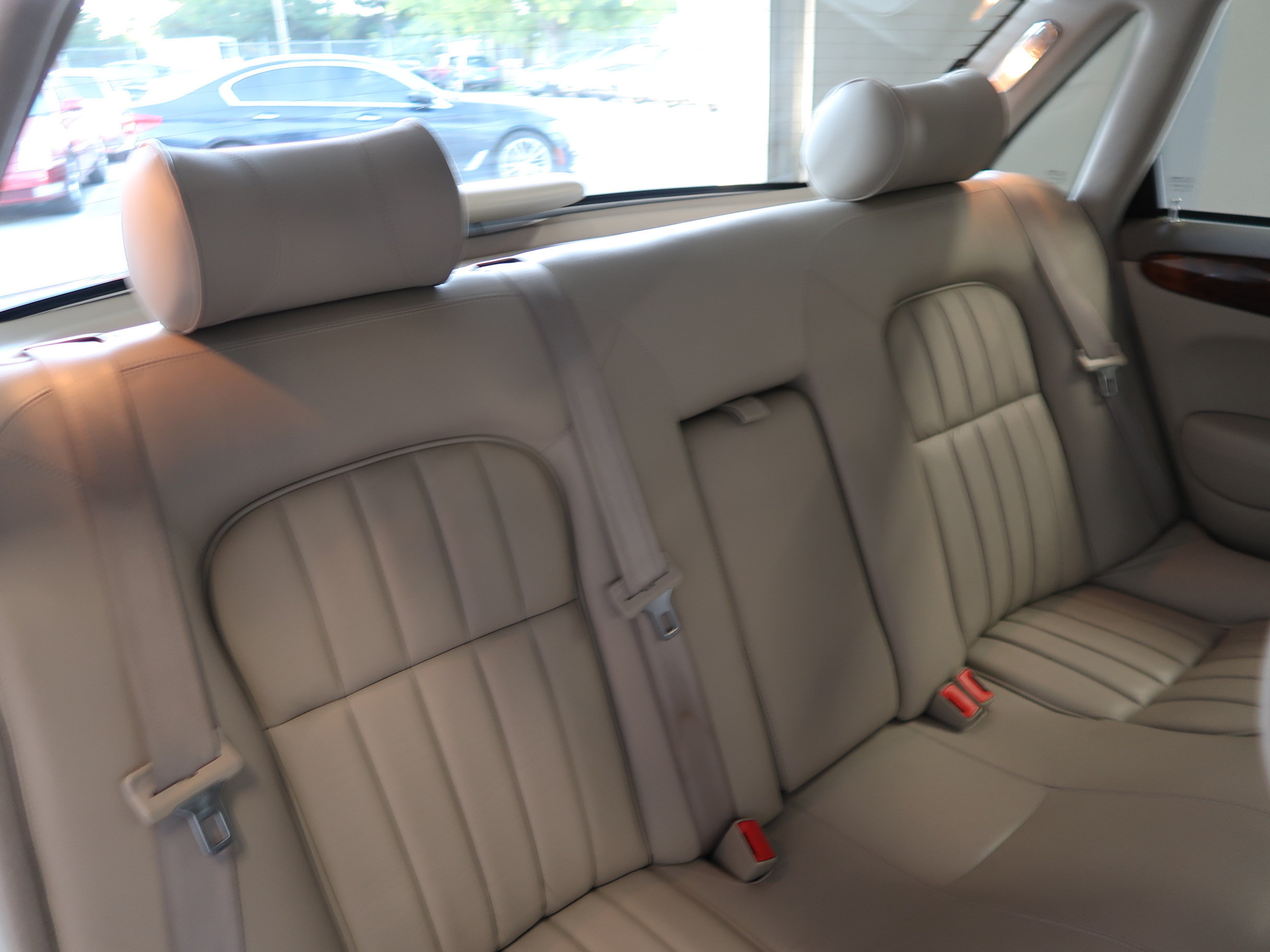 Used 1999 Jaguar XJ8 RWD image 33
