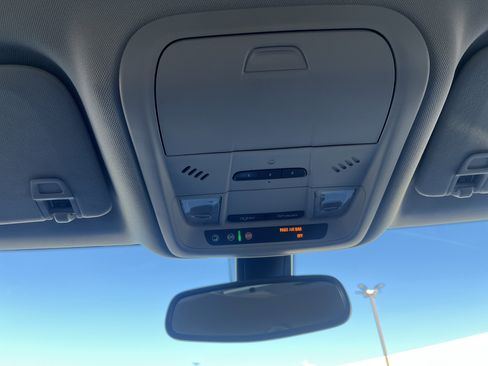 Used 2019 Chevrolet Blazer LT image 33