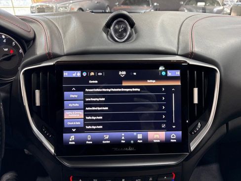 Used 2022 Maserati Ghibli Trofeo image 81