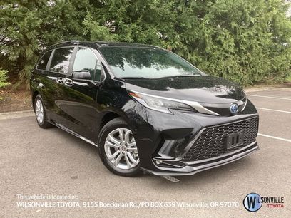 Used 2022 Toyota Sienna XSE w/ XSE Plus Package