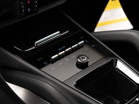 New 2026 Porsche Cayenne E-Hybrid Coupe image 26