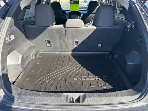 Used 2024 Subaru Crosstrek 2.0i Premium image 5