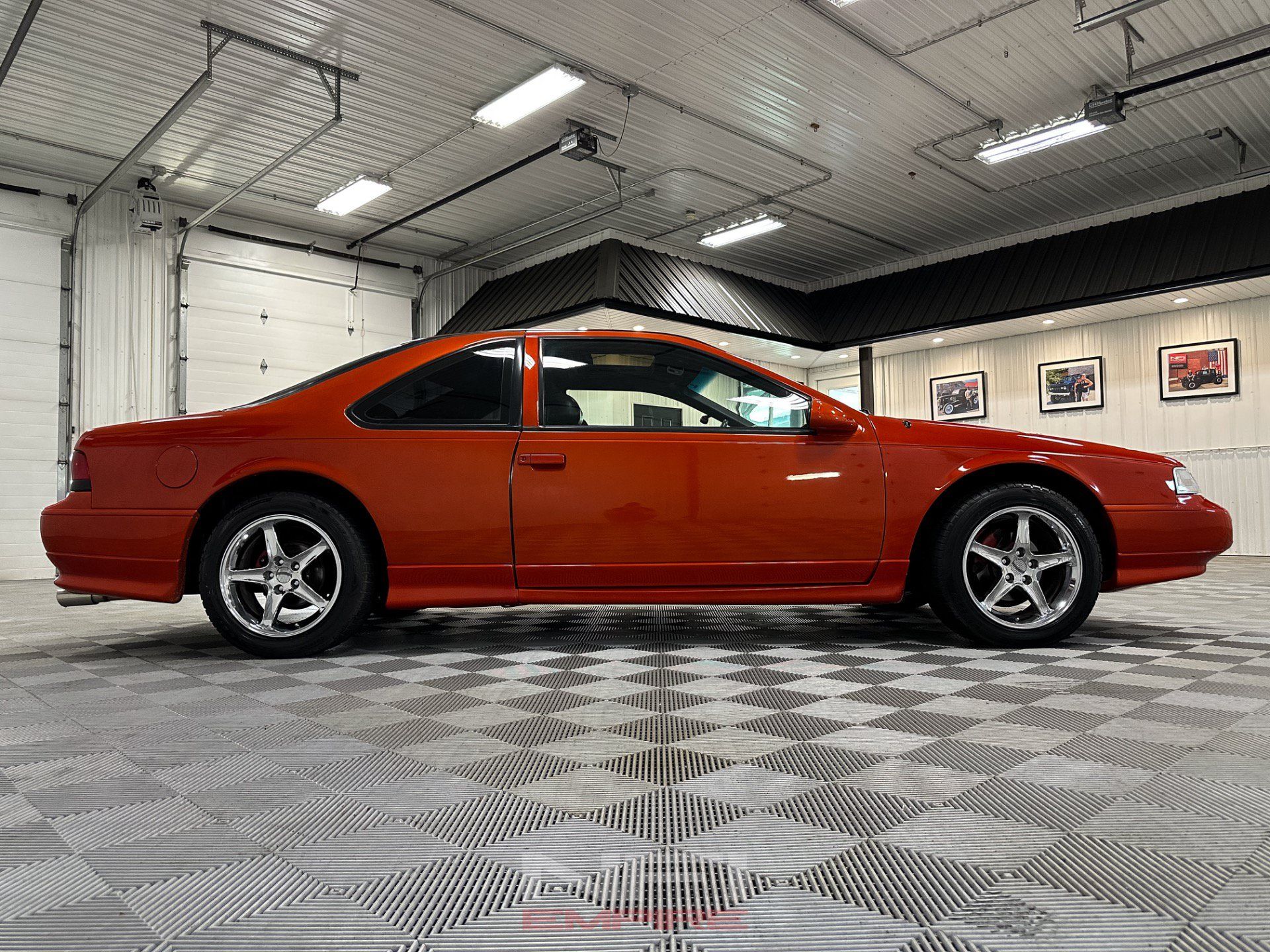 Used 1993 Ford Thunderbird Super RWD image 17