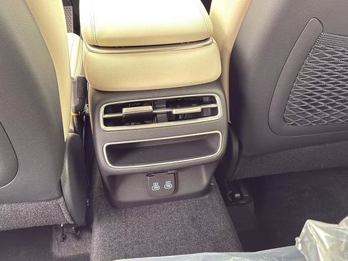 New 2026 Genesis GV70 2.5T image 23