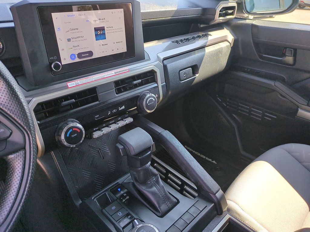Certified 2026 Toyota Tacoma SR5 AWD/4WD image 21