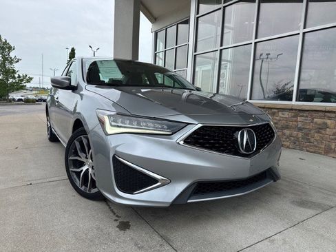 Used 2022 Acura ILX w/ Premium Package FWD image 2