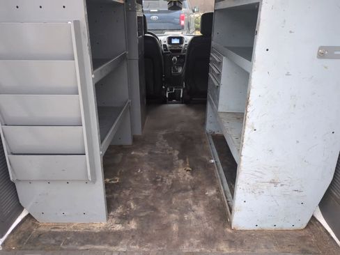 Used 2020 Ford Transit Connect XL image 31