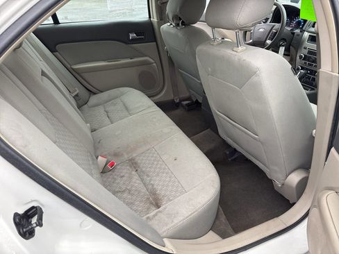 Used 2012 Ford Fusion SE image 9