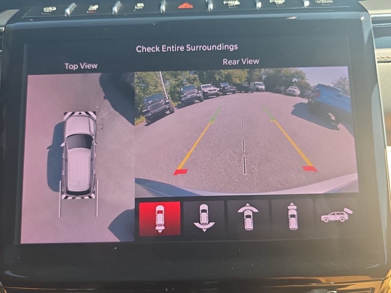 Used 2025 Jeep Grand Cherokee Summit AWD/4WD image 28
