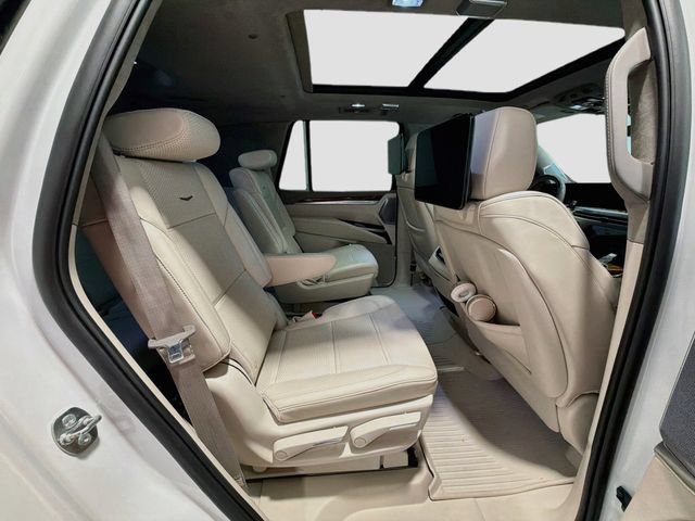 Used 2025 Cadillac Escalade Sport Platinum w/ LPO, Floor Liner Package AWD/4WD image 26