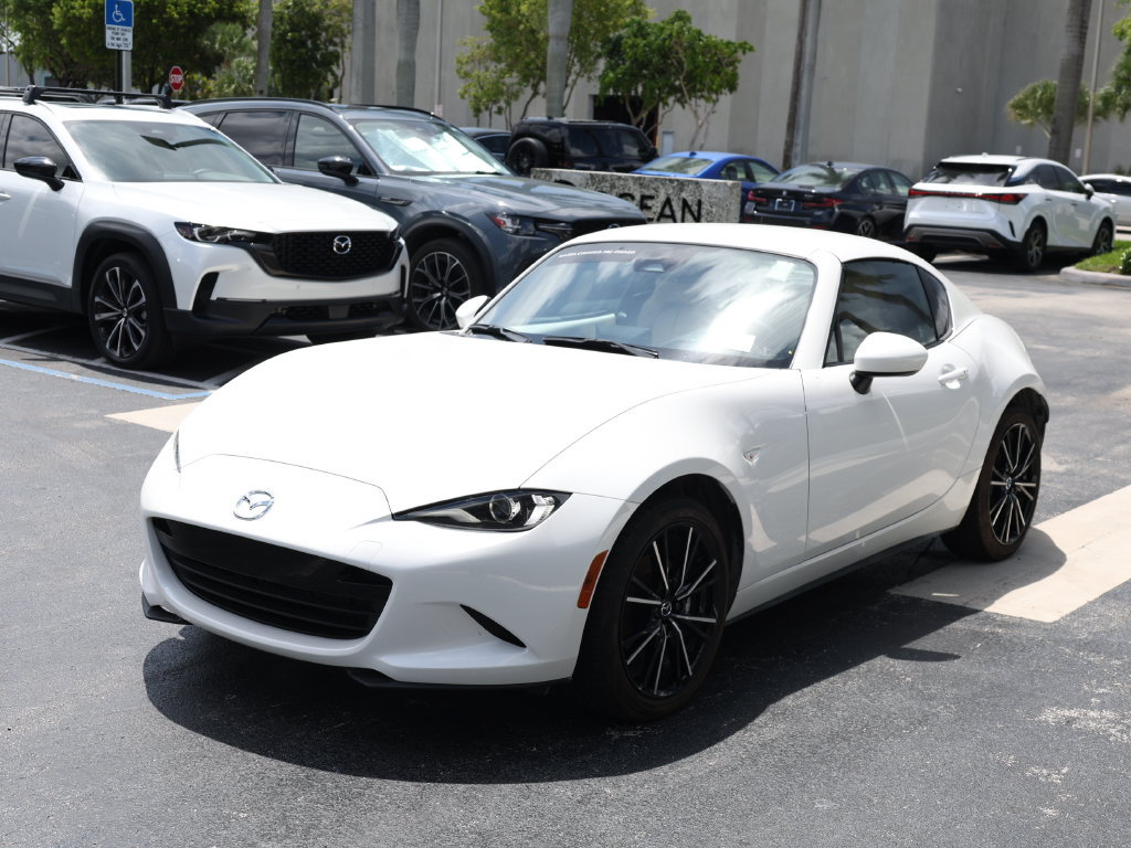 Certified 2025 MAZDA MX-5 Miata RF Grand Touring w/ Weather Package RWD image 2