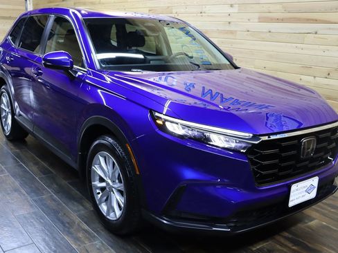 Used 2025 Honda CR-V EX-L image 2