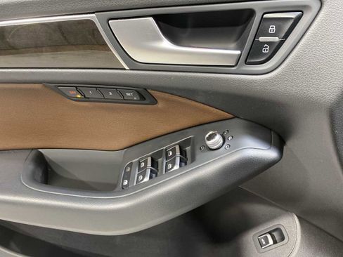 Used 2014 Audi Q5 2.0T Premium Plus image 23