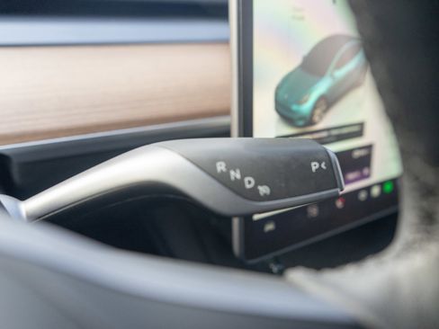 Used 2024 Tesla Model Y Long Range image 26