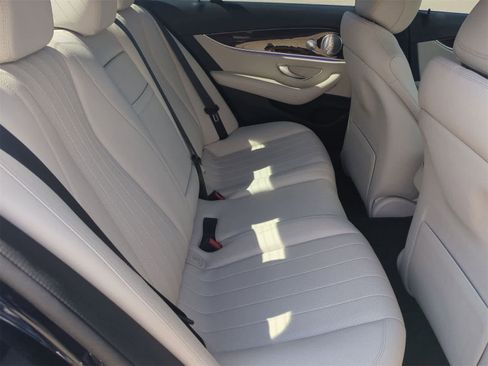 Used 2020 Mercedes-Benz E 350 Sedan image 21