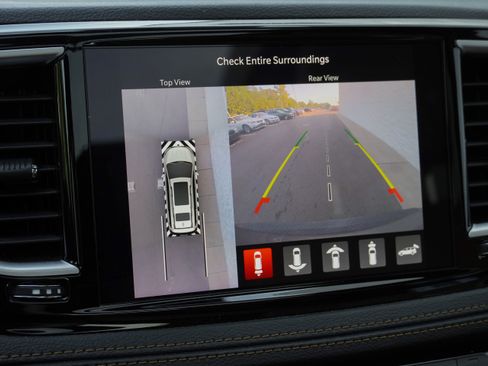 Used 2023 Chrysler Pacifica Pinnacle FWD image 26