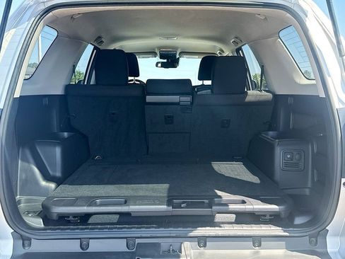 Used 2021 Toyota 4Runner TRD Off-Road AWD/4WD image 16