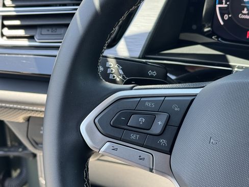 Used 2026 Volkswagen Atlas Cross Sport SE w/ Panoramic Sunroof Package AWD/4WD image 20