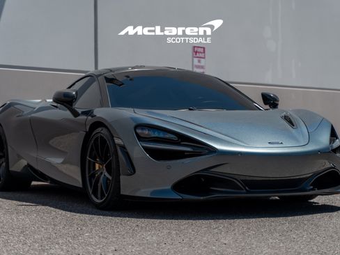 Used 2018 McLaren 720S Performance RWD image 9