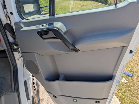 Used 2016 Mercedes-Benz Sprinter 3500 image 11