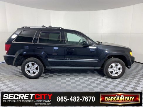 Used 2007 Jeep Grand Cherokee Laredo w/ Cargo Convenience Group image 8