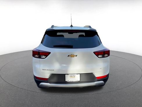 Used 2025 Chevrolet TrailBlazer LT image 12