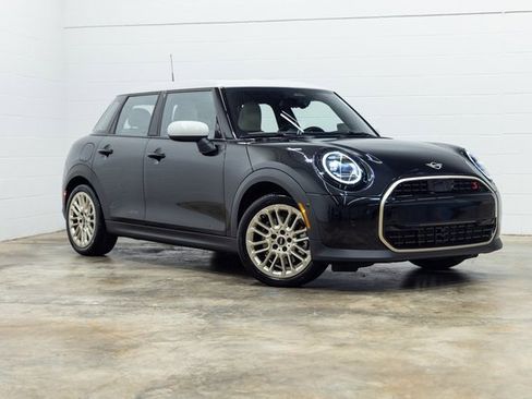 Certified 2025 MINI Cooper S image 4