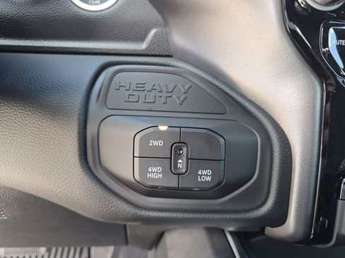 New 2026 RAM 2500 Big Horn AWD/4WD image 21