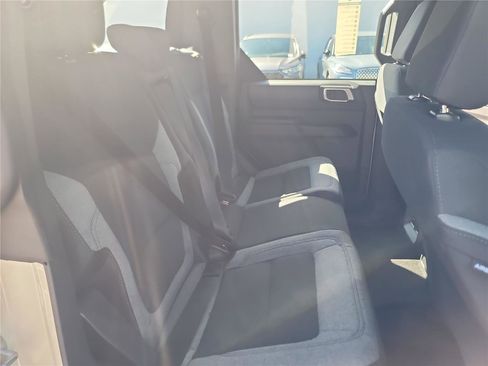 New 2025 Ford Bronco 4-Door image 17