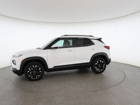 Used 2022 Chevrolet TrailBlazer LT w/ Convenience Package image 5