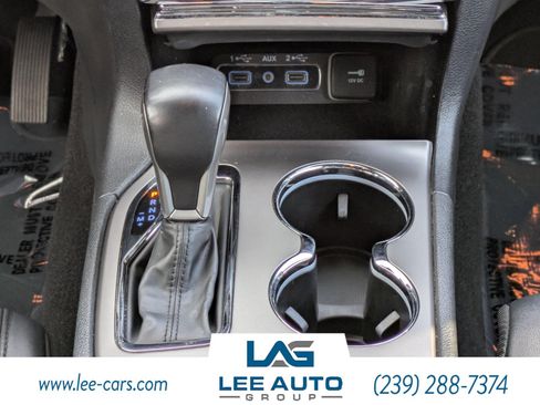 Used 2020 Jeep Grand Cherokee Altitude AWD/4WD image 19