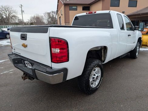 Used 2013 Chevrolet Silverado 2500 W/T w/ Snow Plow Prep Package image 10