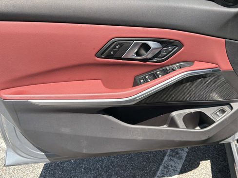 Certified 2025 BMW 330i Sedan RWD image 17