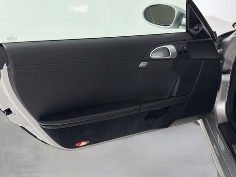 Used 2007 Porsche Cayman RWD image 16