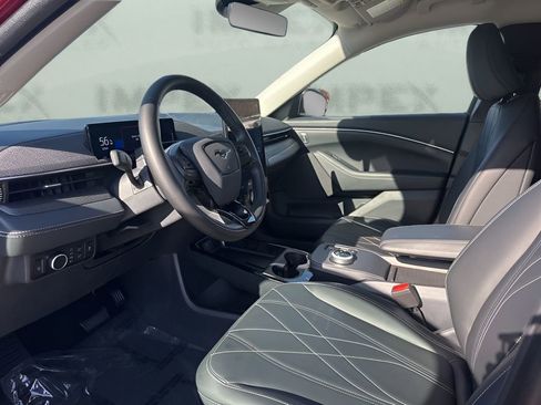 Used 2024 Ford Mustang Mach-E Select image 9