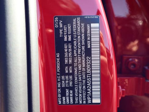 New 2026 Porsche Macan image 27