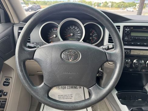 Used 2009 Toyota 4Runner SR5 image 20