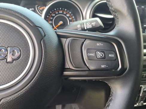 Used 2022 Jeep Wrangler Unlimited Sport AWD/4WD image 22