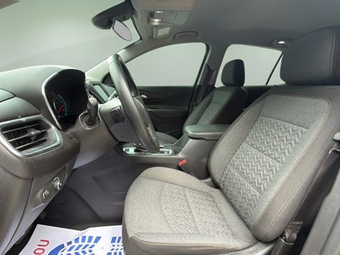 Used 2023 Chevrolet Equinox LT w/ Driver Convenience Package AWD/4WD image 9