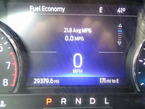 Used 2022 Ford Explorer XLT image 11