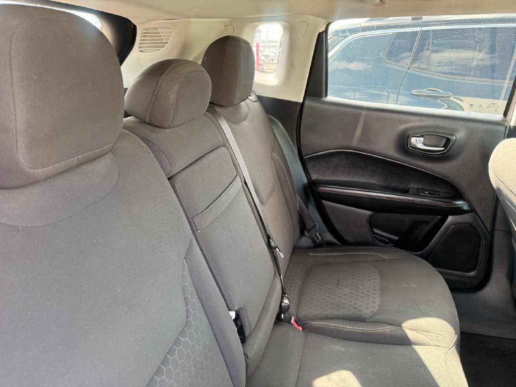 Used 2018 Jeep Compass Sport FWD image 29