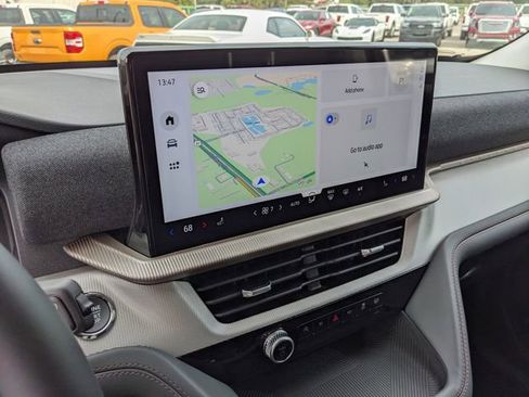 New 2026 Ford Explorer Active image 24