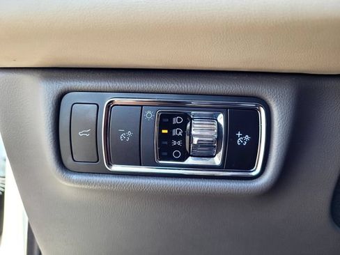 Certified 2023 Lincoln Aviator Reserve w/ Equipment Group 201A RWD image 16