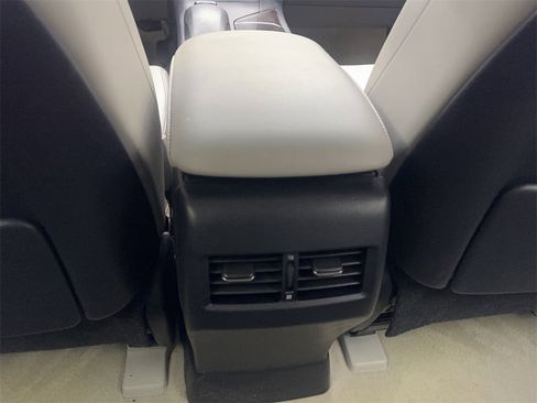 Used 2013 Lexus RX 450h FWD image 70